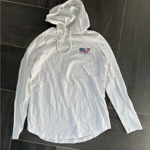 Vineyard Vines White Hooded Patriotic Whale Tee size small